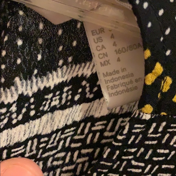 H&M Chiffon Printed Top - Picture 2 of 2